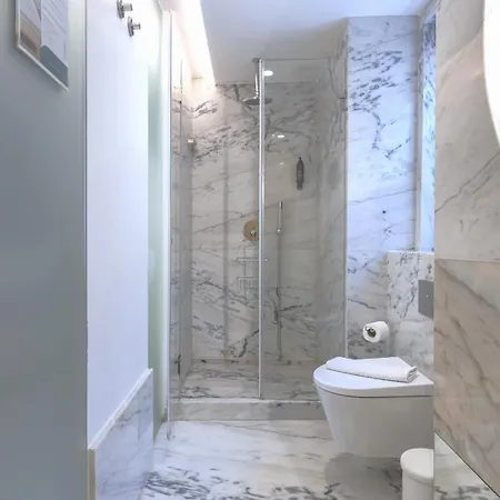 Wood And Marble 1bdr By Lovelystay شقة *