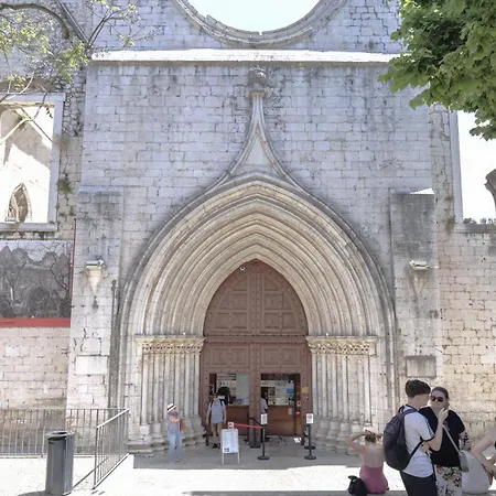 Wood And Marble 1bdr By Lovelystay