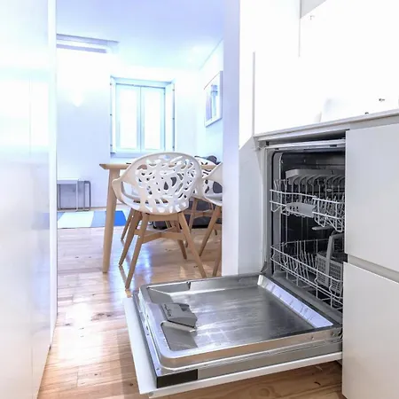 Wood And Marble 1bdr By Lovelystay * Lissabon