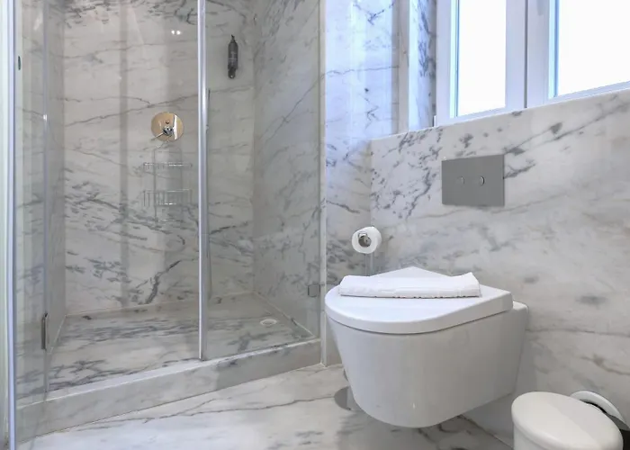 Apartament Wood And Marble 1bdr By Lovelystay